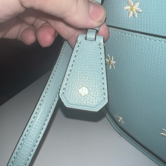 Kate Spade Daisy canteen bag with matching wallet - Picture 4 of 12